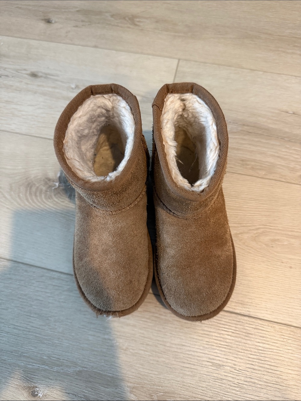 UGG Kids Chestnut Brown Shearling Lined Boots